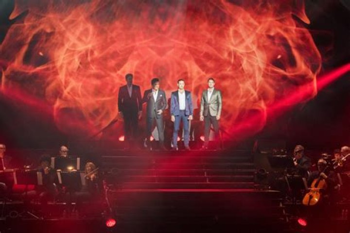 Discover ELS Near Rosemont Theatre for a Perfect Night Out