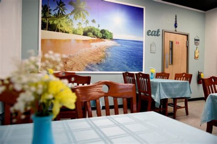 Discover the Authentic Taste of the Caribbean at Breeze Caribbean Restaurant