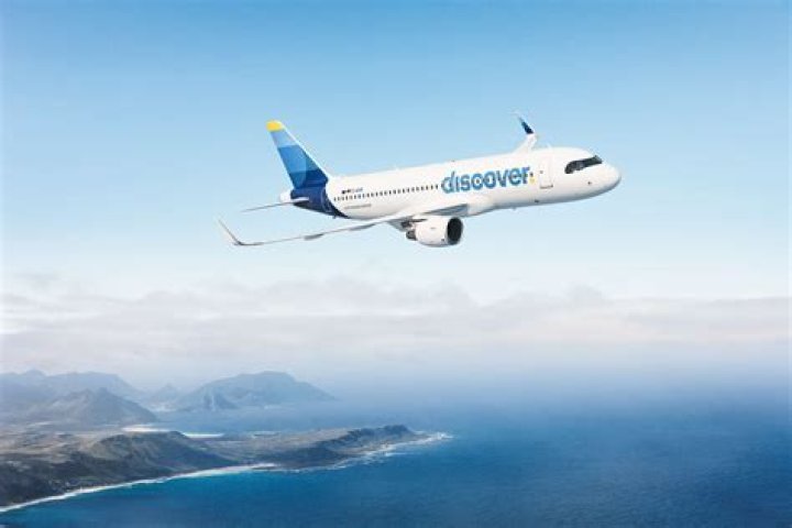 Discover United Airlines: Employee Flight Reservations Made Easy