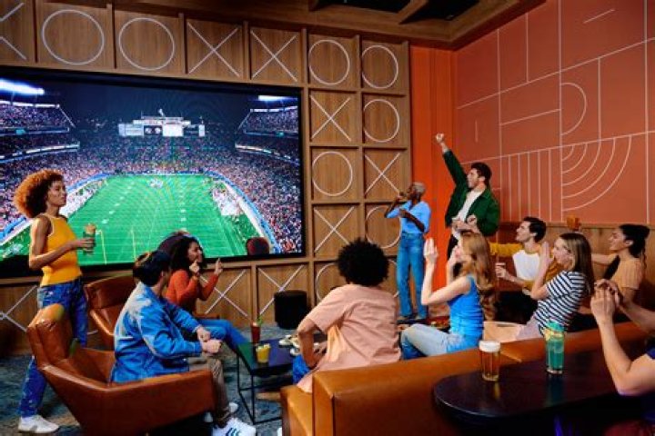 Experience the Thrill of Dave and Buster's Orland Park