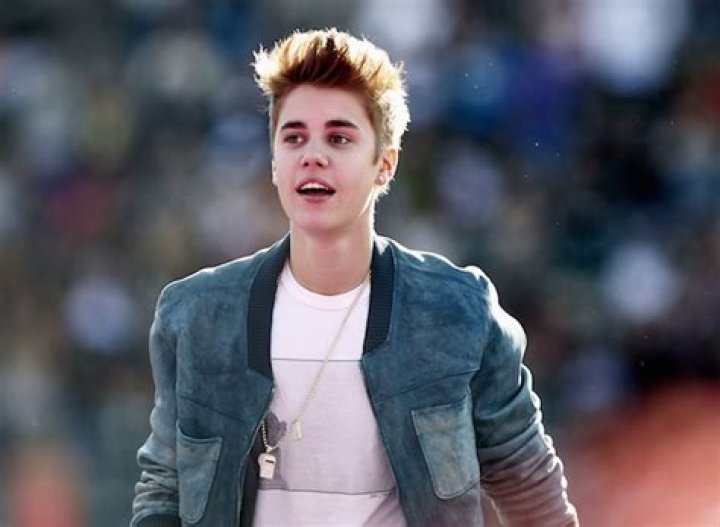 Exploring the Iconic Journey of Justin Bieber: From Humble Beginnings to Global Stardom