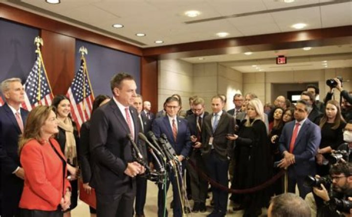 Kate Hudson Republican: Exploring Her Political Views and Journey