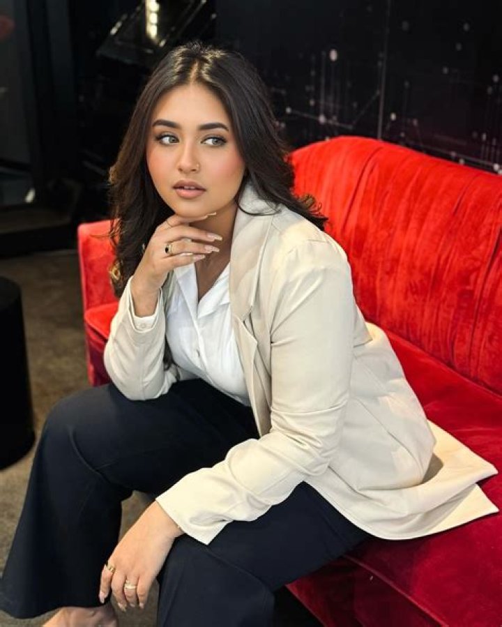 Minahil Malik Video: A Comprehensive Guide to Her Journey and Achievements