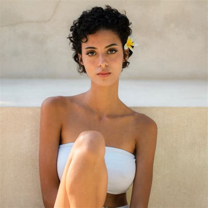 Rita Faez: A Rising Star in the Entertainment Industry