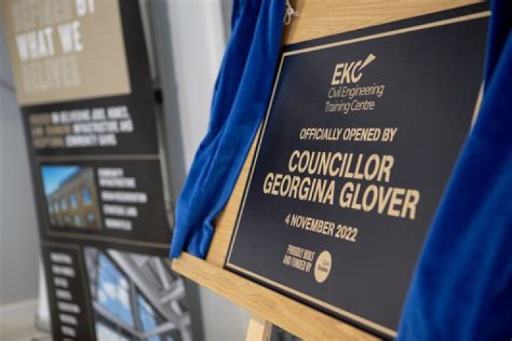 Unveiling Kit Connor's Height: The Definitive Guide