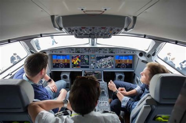 Unveiling Tallulah Willis: A Peek Into the Life of the Radiant Hollywood Star